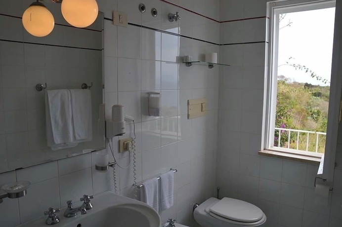 Imagen de la habitación del HOTEL AGAVE E GINESTRA. Foto 11