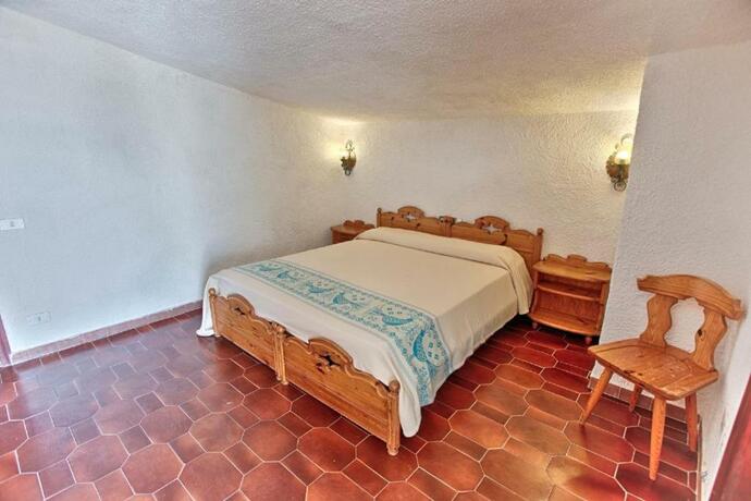 Imagen general del HOTEL AL FARO spiaggia la Cinta SanTeodoro. Foto 2