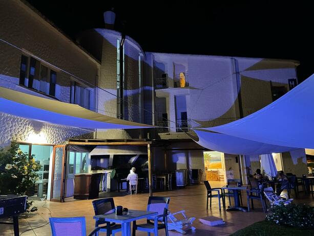 Imagen general del HOTEL AL FARO spiaggia la Cinta SanTeodoro. Foto 7