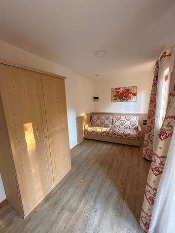 Imagen de la habitación del HOTEL ALPE BELLARIA. Foto 5