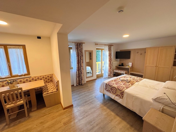 Imagen de la habitación del HOTEL ALPE BELLARIA. Foto 12