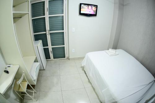Imagen de la habitación del HOTEL AVENIDA MATAO. Foto 5