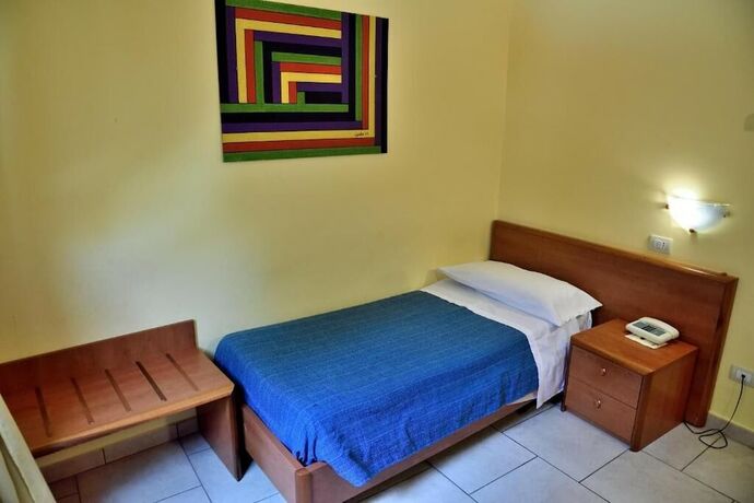 Imagen de la habitación del HOTEL BELVEDERE. Foto 6