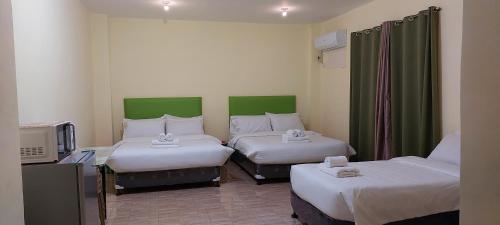 Imagen de la habitación del HOTEL BNL. Foto 16