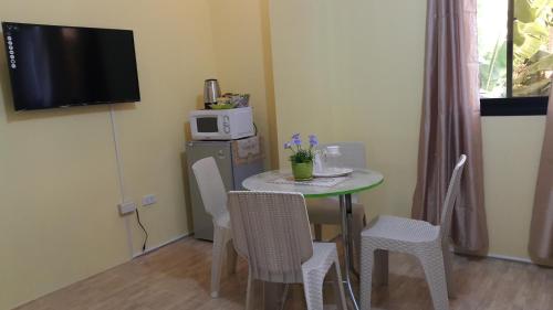 Imagen de la habitación del HOTEL BNL. Foto 19