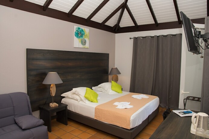 Imagen de la habitación del HOTEL BOIS JOLI. Foto 20