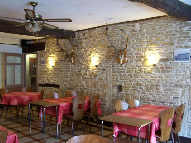 Imagen del bar/restaurante del HOTEL DE LA POMME D\'OR. Foto 5