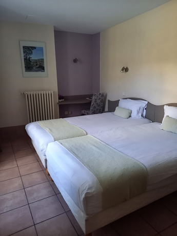 Imagen de la habitación del HOTEL DES BAINS, FIGEAC. Foto 4