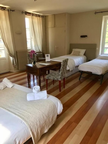 Imagen de la habitación del HOTEL DES BAINS, FIGEAC. Foto 5