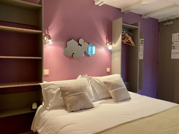 Imagen de la habitación del HOTEL DES BAINS, FIGEAC. Foto 11