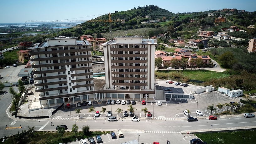 Imagen general del HOTEL EBOLI. Foto 1