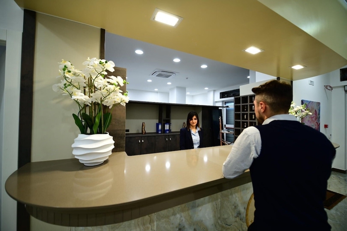 Imagen de los interiores del HOTEL EBOLI. Foto 13