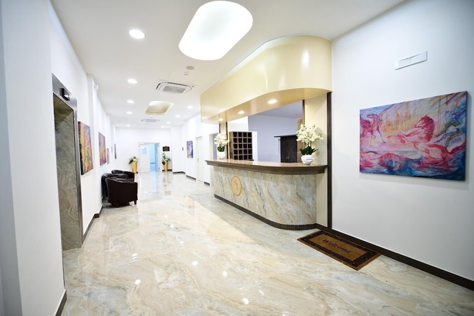 Imagen de los interiores del HOTEL EBOLI. Foto 15