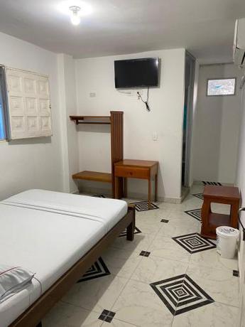 Imagen de la habitación del HOTEL EL VAQUIANO. Foto 17