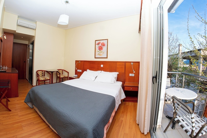 Imagen de la habitación del HOTEL ENA. Foto 3