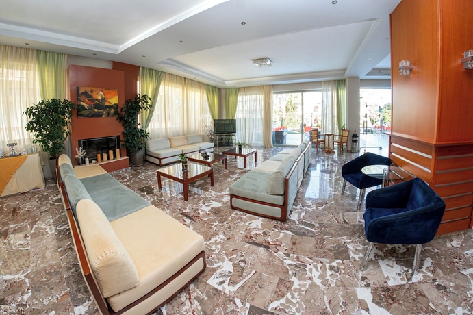 Imagen de los interiores del HOTEL ENA. Foto 16