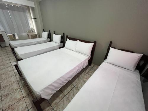 Imagen de la habitación del HOTEL FARAOH. Foto 20