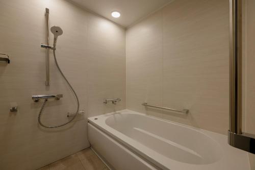 Imagen de la habitación del HOTEL GRANVIA HIROSHIMA SOUTH GATE. Foto 16