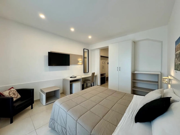 Imagen de la habitación del HOTEL JONIO. Foto 2