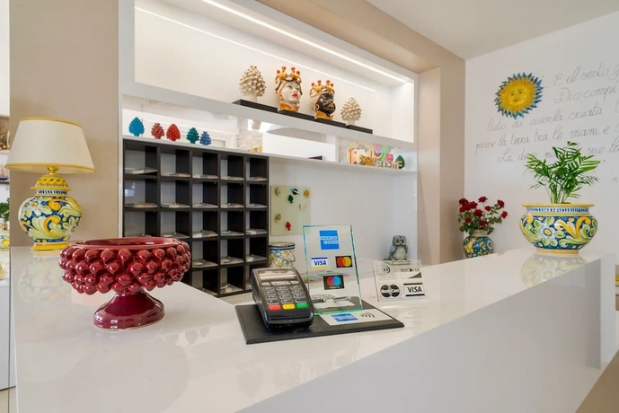 Imagen de los interiores del HOTEL JONIO. Foto 12