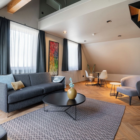 Imagen de la habitación del HOTEL NICE. Foto 4