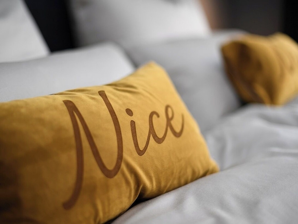 Imagen de la habitación del HOTEL NICE. Foto 11