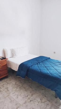 Imagen de la habitación del HOTEL ORIANA. Foto 10