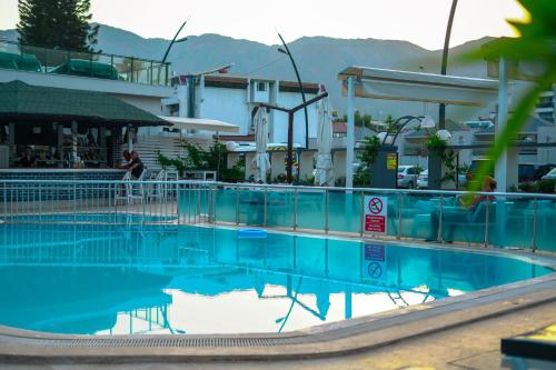 Imagen general del HOTEL PORTOFİNO Marmaris. Foto 6