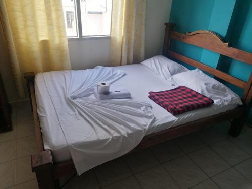 Imagen de la habitación del HOTEL SAN PATRICIO. Foto 19