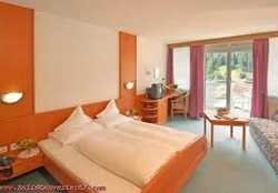 Imagen de la habitación del HOTEL TIA MONTE. Foto 3