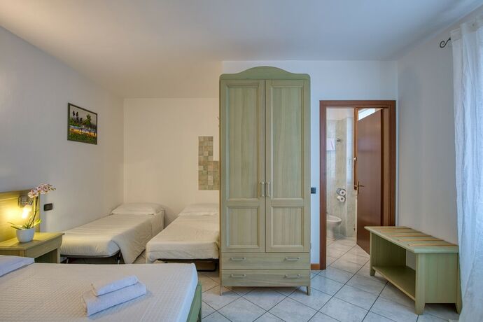 Imagen de la habitación del HOTEL VILLA CAMPO ROSSO. Foto 17