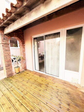 Imagen de la habitación del HOTELandCANTINE DE LA PLAGE. Foto 15