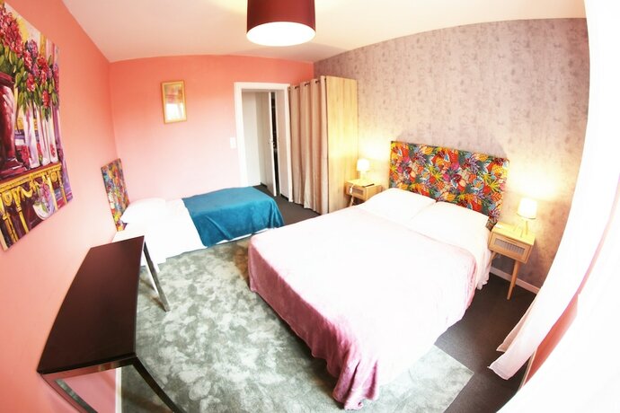Imagen de la habitación del HOTELandCANTINE DE LA PLAGE. Foto 16
