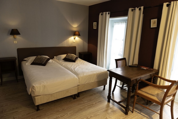 Imagen de la habitación del H&Ocirc;TEL DU SAUMON. Foto 13
