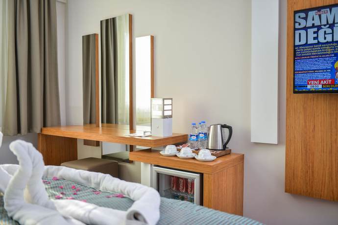 Imagen de la habitación del Hakcan Hotel. Foto 5