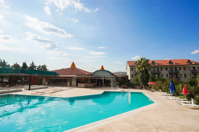 Imagen de la piscina del Halıcı Termal Otel. Foto 11