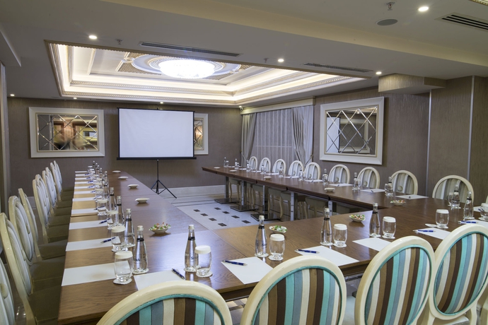 Imagen de los interiores del Halifaks Hotel. Foto 12