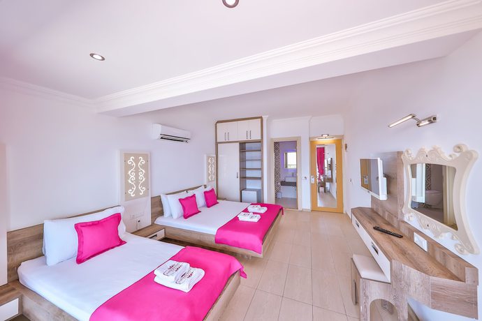 Imagen de la habitación del Hamarat Hotel. Foto 7