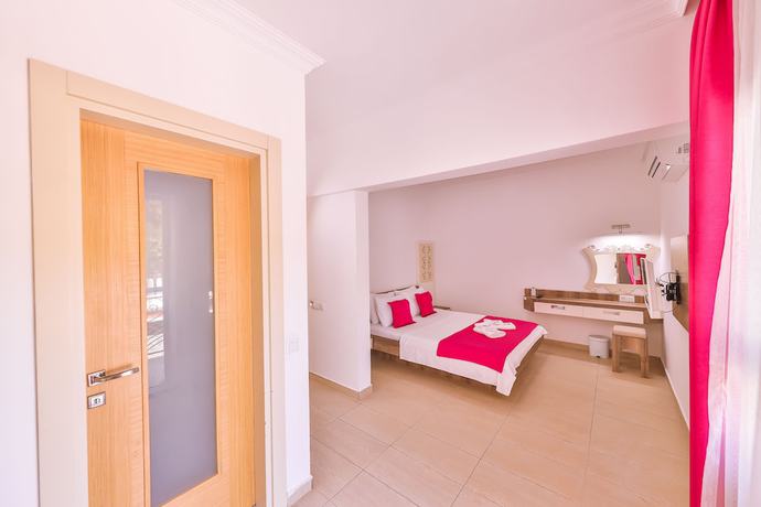 Imagen de la habitación del Hamarat Hotel. Foto 19