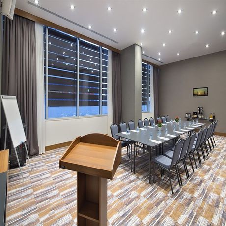 Imagen general del Hampton By Hilton Kocaeli. Foto 2