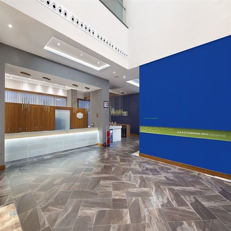 Imagen de los interiores del Hampton By Hilton Kocaeli. Foto 13