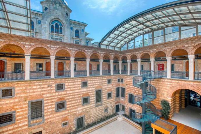 Imagen de los interiores del Han 1772 Hotel. Foto 15