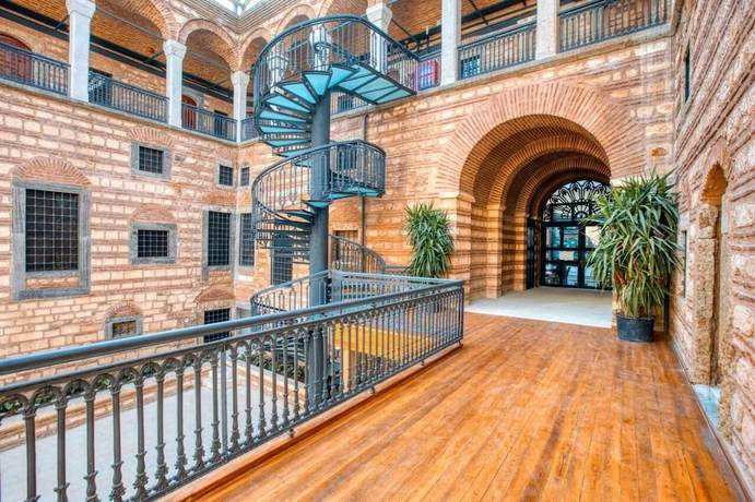 Imagen de los interiores del Han 1772 Hotel. Foto 17