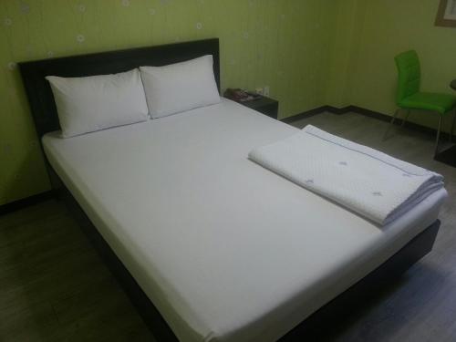 Imagen de la habitación del Hansol Hotel. Foto 9