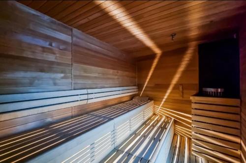 Imagen general del Hanza Tower Casino Sauna & Jacuzzi & Pool. Foto 2