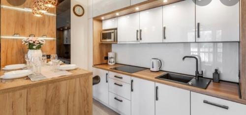 Imagen general del Hanza Tower Platinium SPA & Sauna & Jacussi & Pool. Foto 5