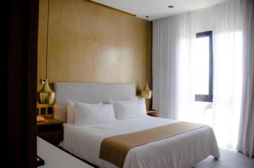 Imagen general del Hanza Tower SKY-23 SPA Jacuzzi & Pool & Sauna. Foto 19