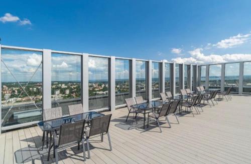 Imagen general del Hanza Tower WHITE SKY -23 Spa Jacuzzi Sauna Pool. Foto 9