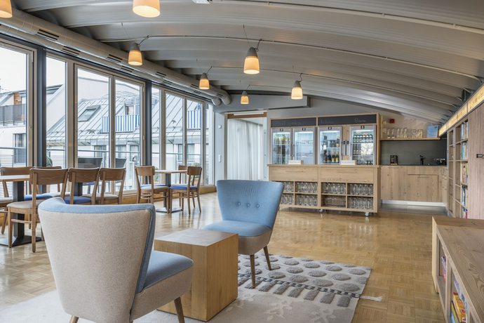 Imagen del bar/restaurante del Hapimag Resort München. Foto 4