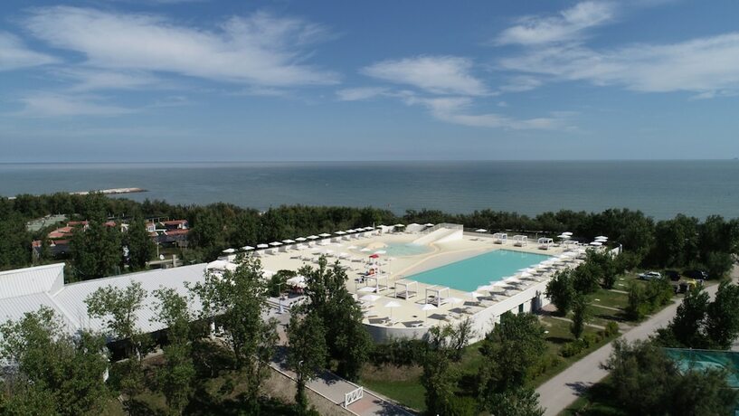 Imagen general del Happy Camp Rosapineta Camping Village. Foto 5